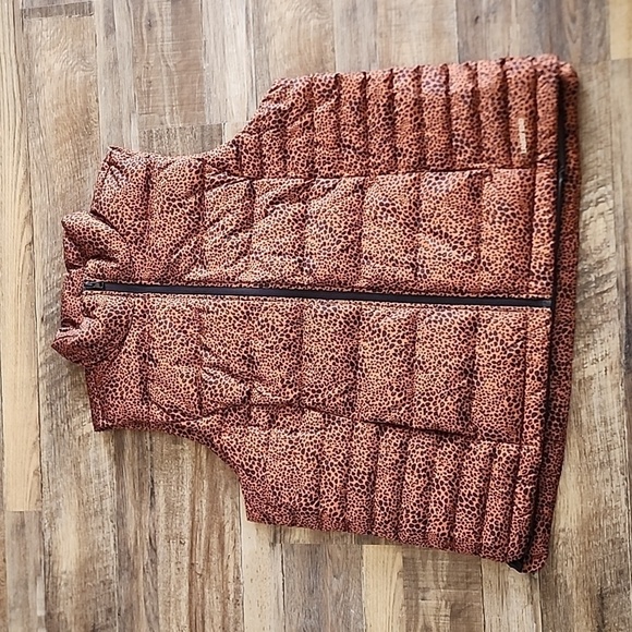 Lands' End Jackets & Blazers - Lands End Women's Cheetah Print Puffer Vest Sz 1X